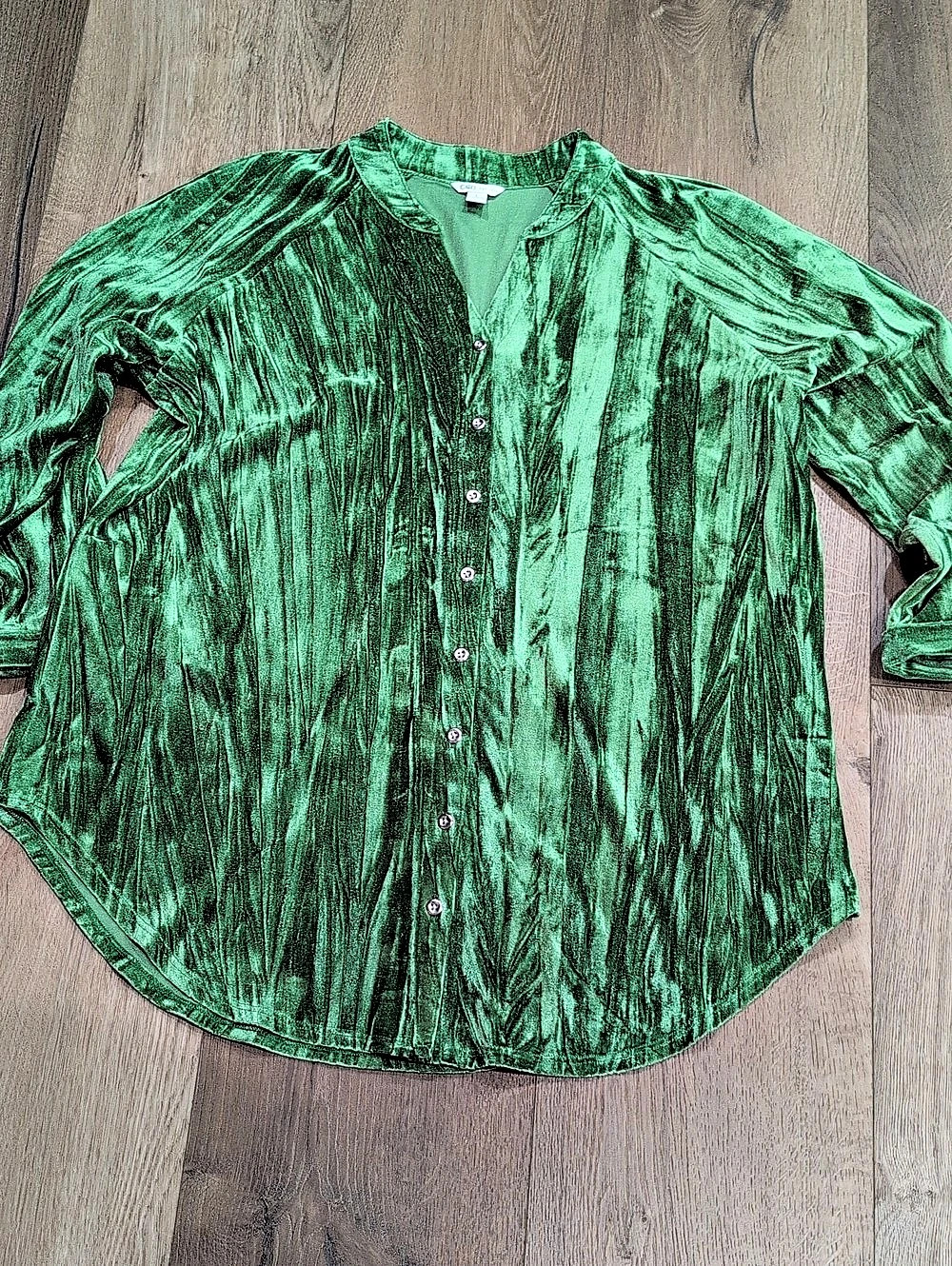 Cato Green Button Down Velvet Top Size Large Like New